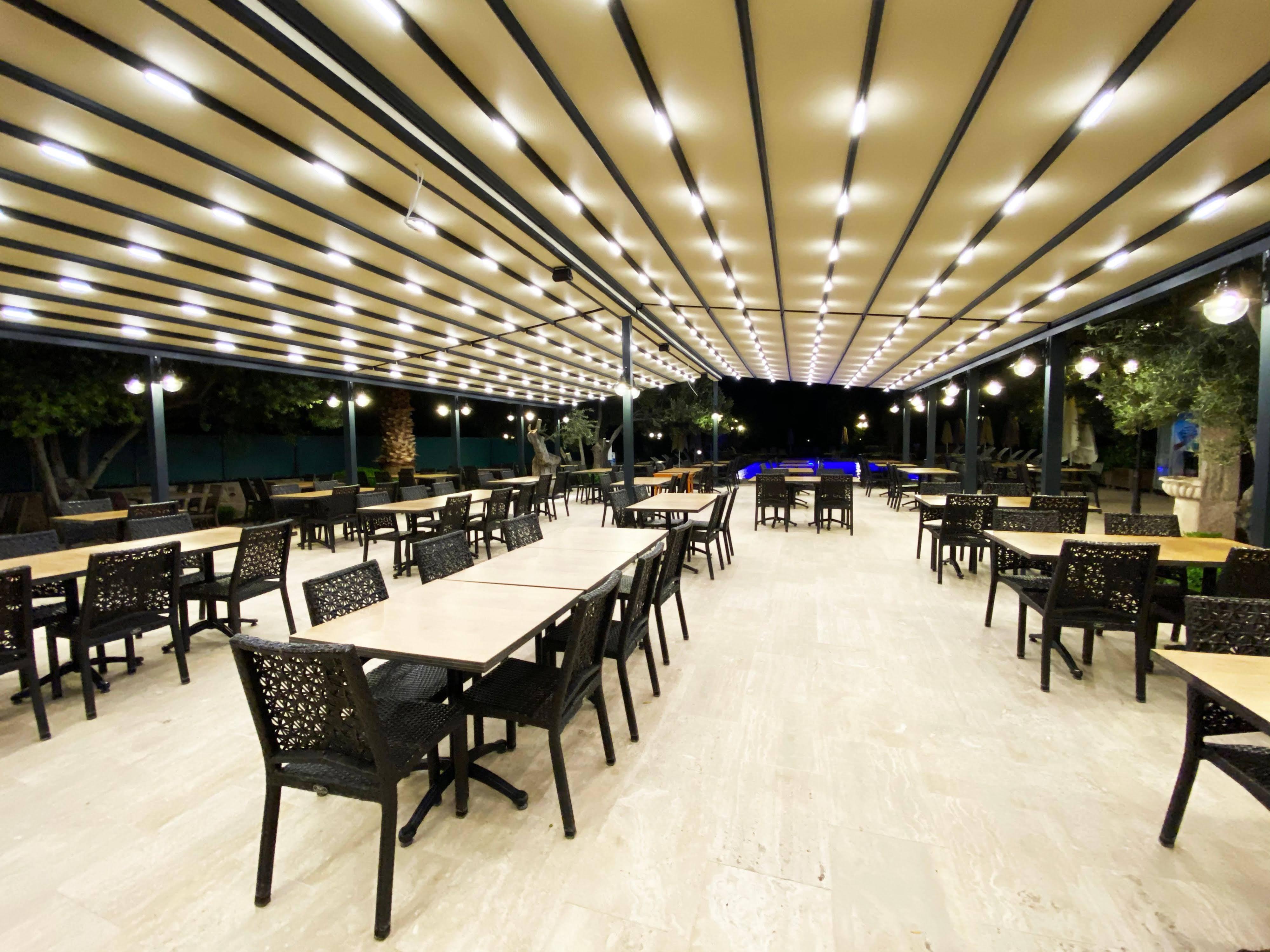 Assos Park Hotel Bagian luar foto