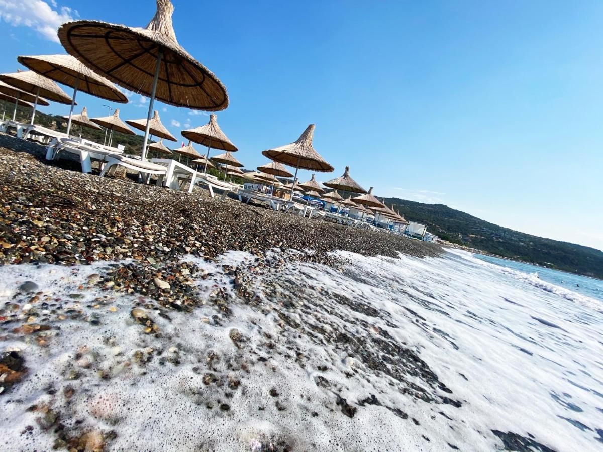 Assos Park Hotel Bagian luar foto