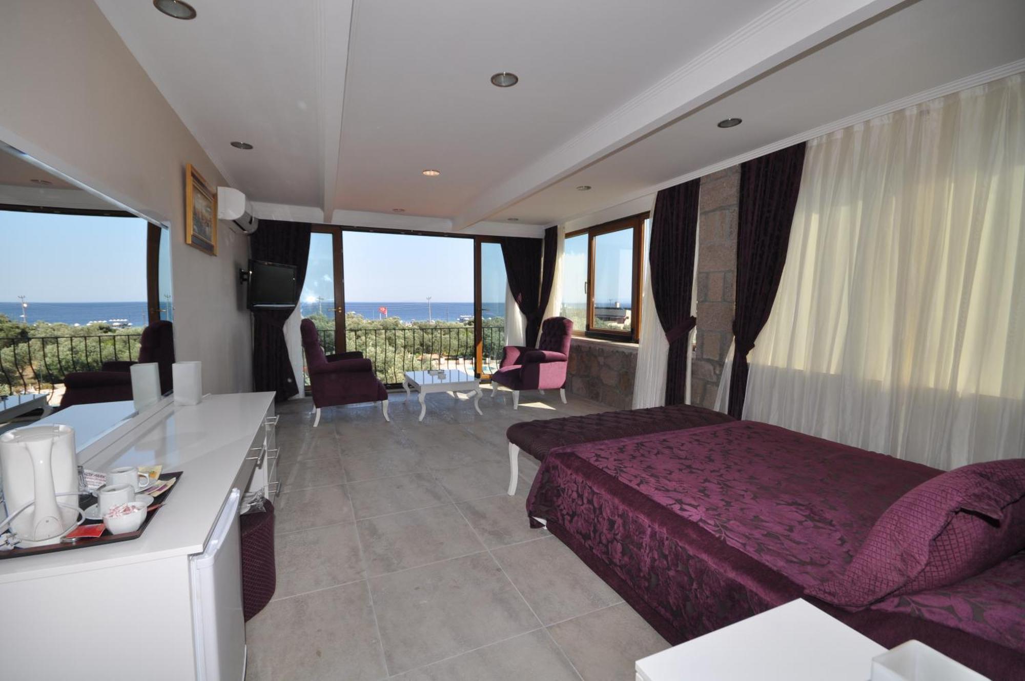 Assos Park Hotel Bagian luar foto