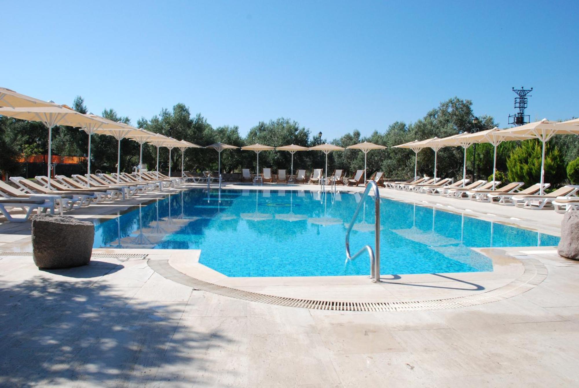 Assos Park Hotel Bagian luar foto