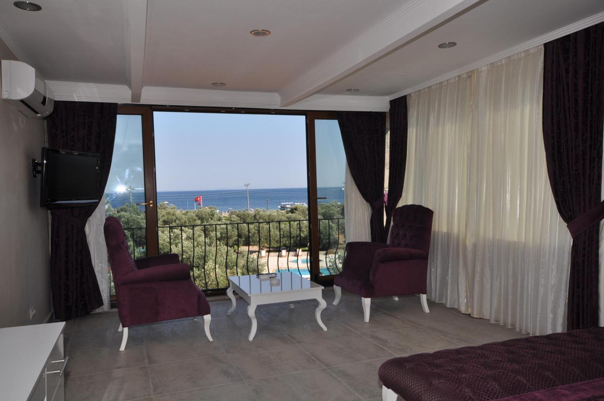 Assos Park Hotel Bagian luar foto